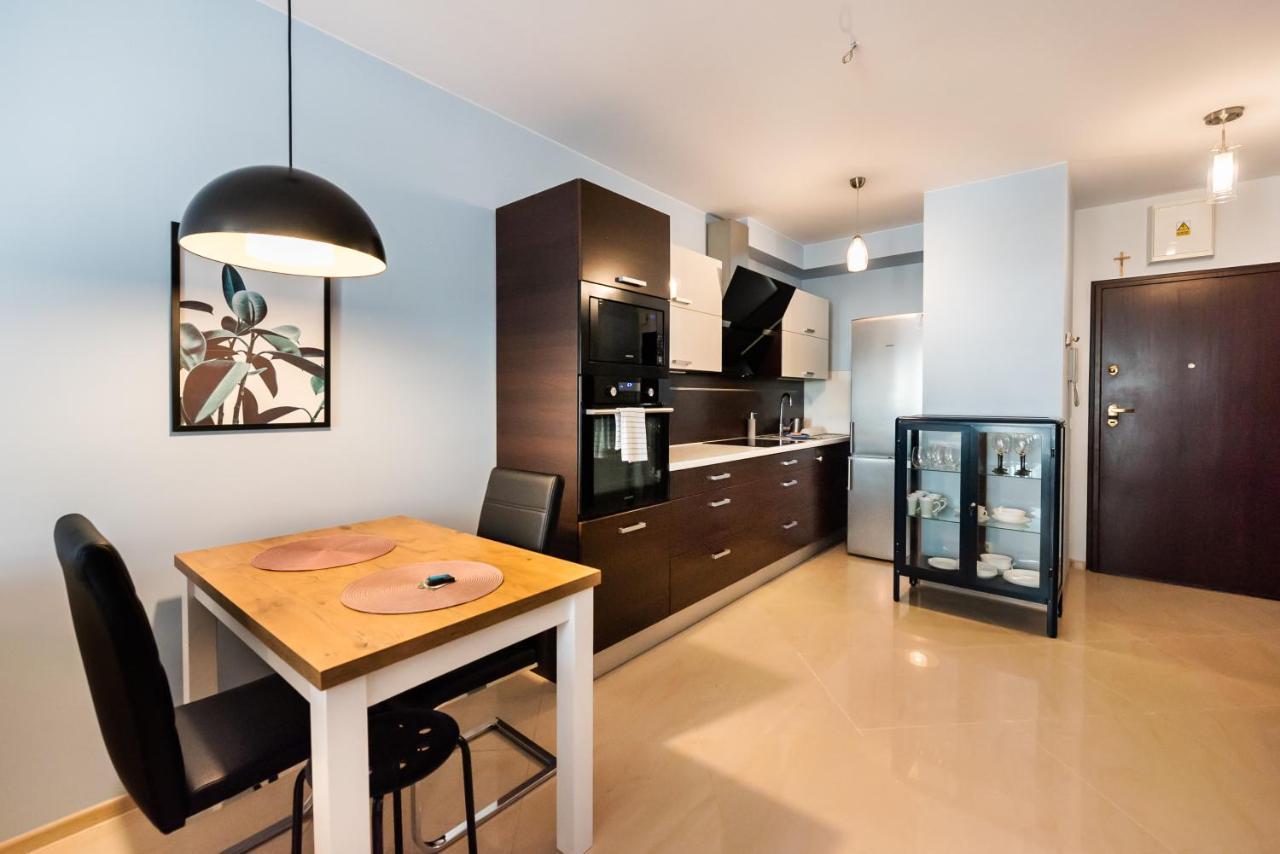 Wola Pleasure Place Apartment Warsaw Exterior photo